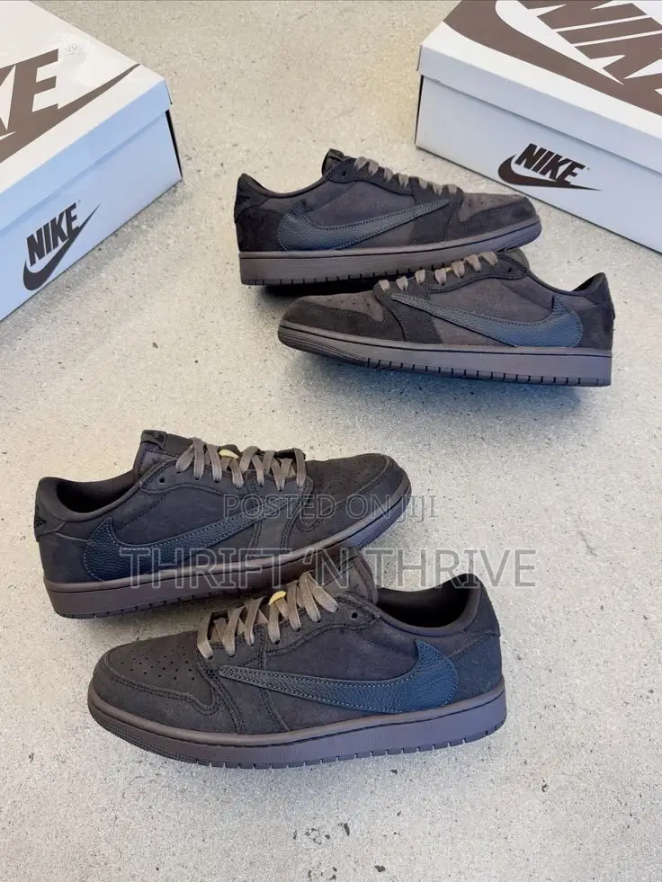 Air Jordan 1 Retro Low OG SP Travis Scott Velvet Brown