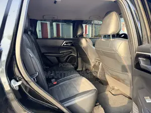 Mitsubishi Outlander SE 2022 Gray