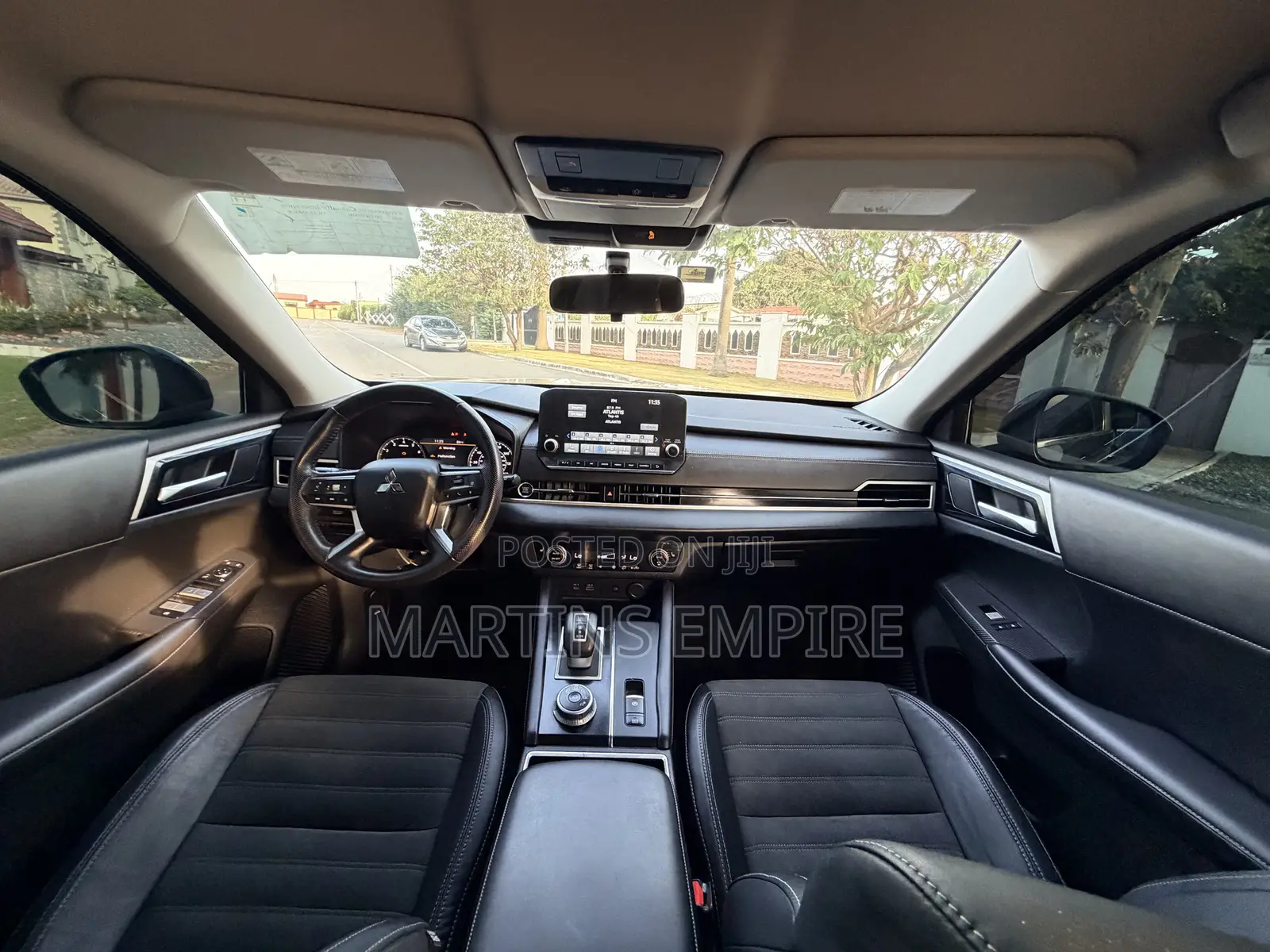 Mitsubishi Outlander SE 2022 Gray