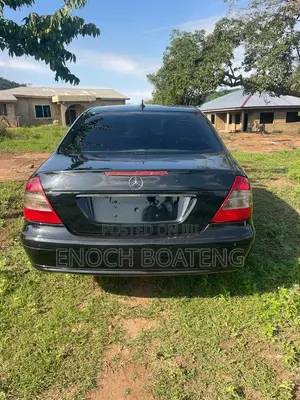 Mercedes-Benz 200 2003 Black