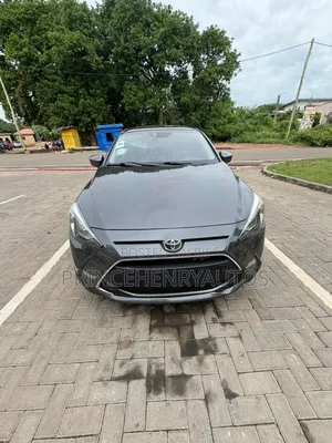 Toyota Yaris 2020 Black