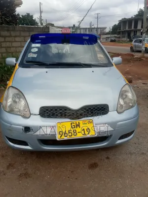 Toyota Yaris 2010 Silver