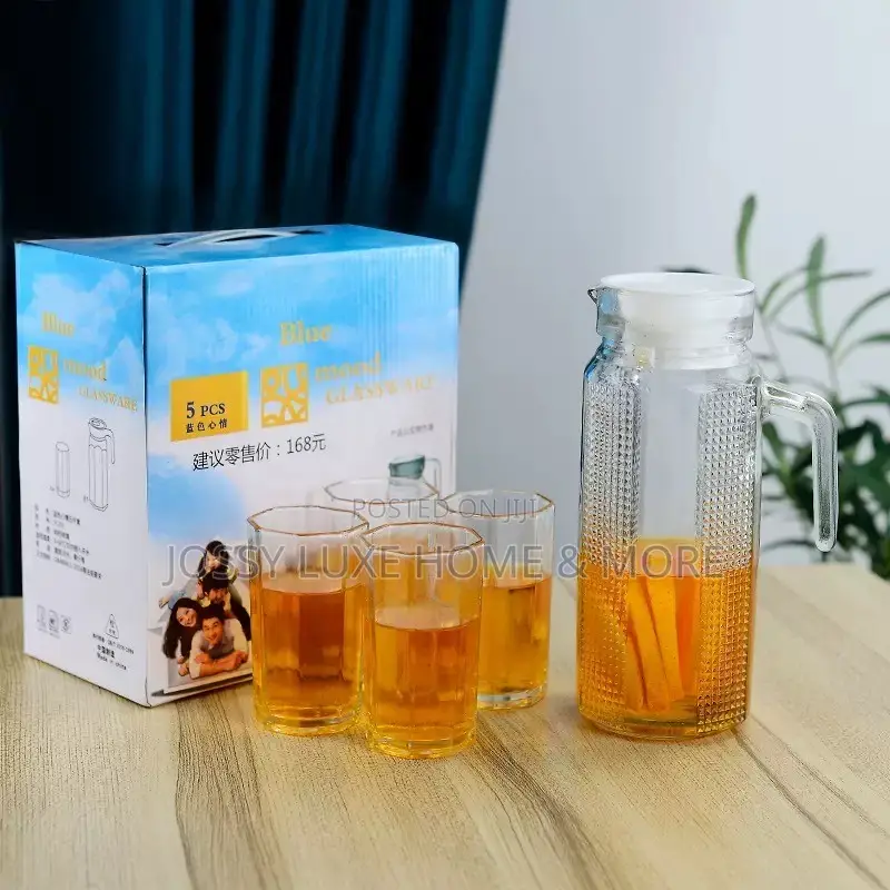 Jug With Highball Glasses