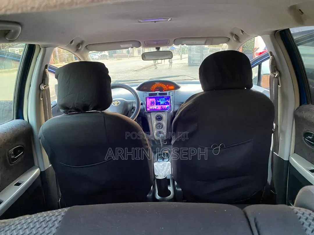 Toyota Vitz 2010