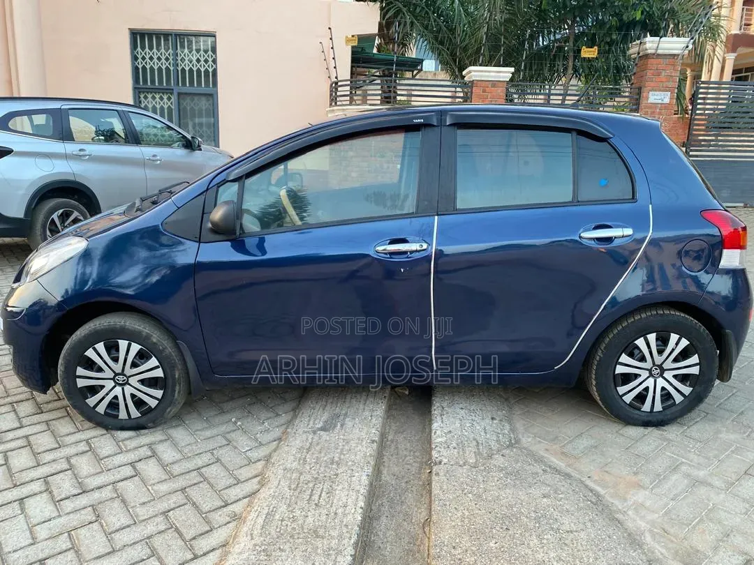Toyota Vitz 2010