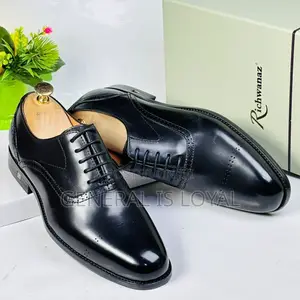 Black Leather Brogue Oxford Dress Shoes.