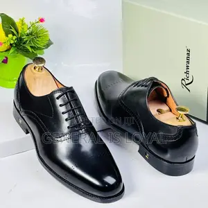 Black Leather Brogue Oxford Dress Shoes.