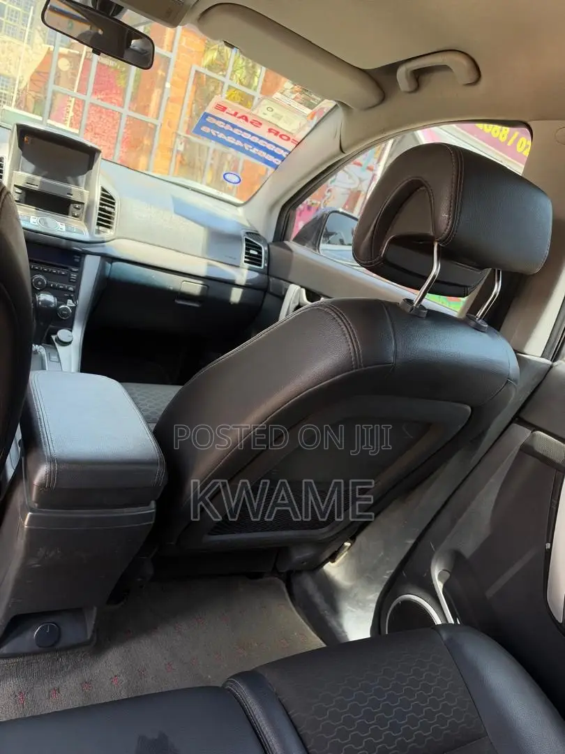 Chevrolet Captiva 2015 Black