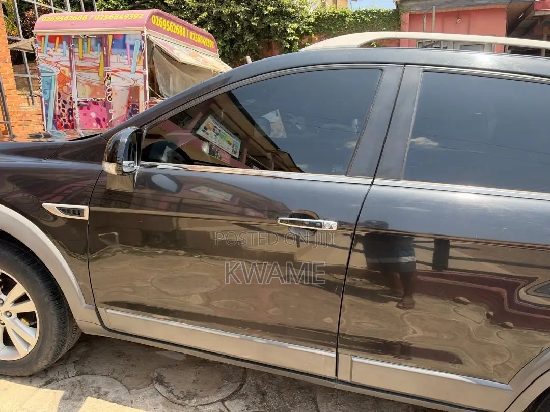 Chevrolet Captiva 2015 Black