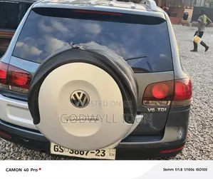 Volkswagen Touareg V6 TDi 2009 Gray