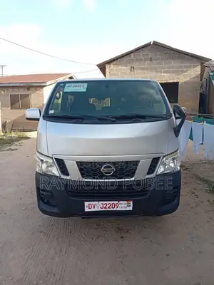 Nissan NV3500 2014 Silver