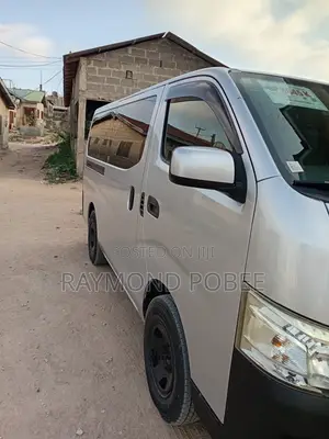 Nissan Caravan 2014 Silver