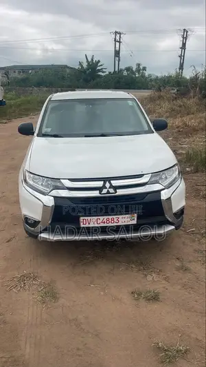 Mitsubishi Outlander 2020 White