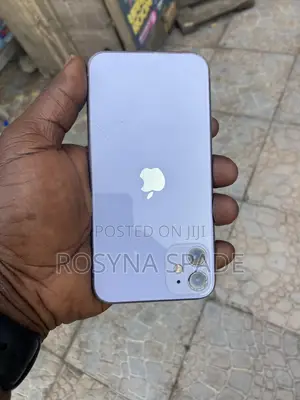 Apple iPhone 11 64 GB Blue