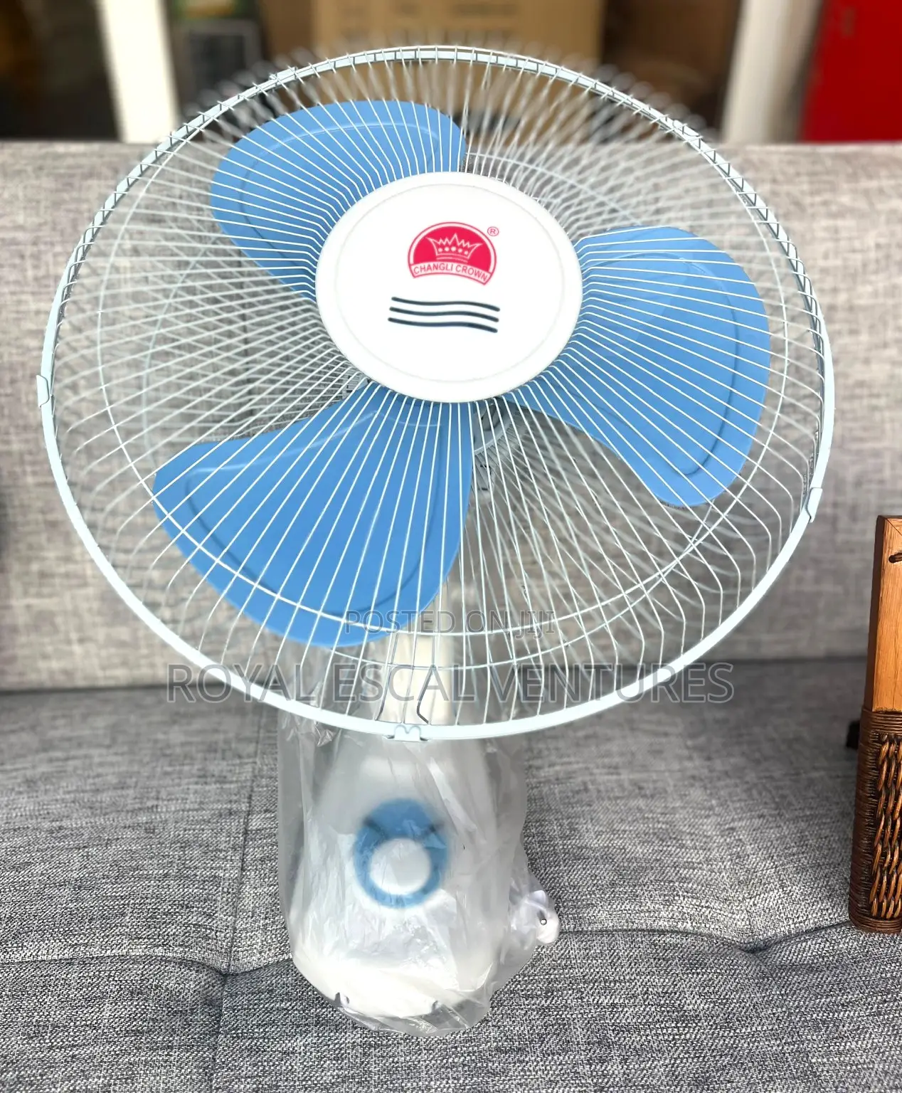 Changli Crown 16" Wall Fan