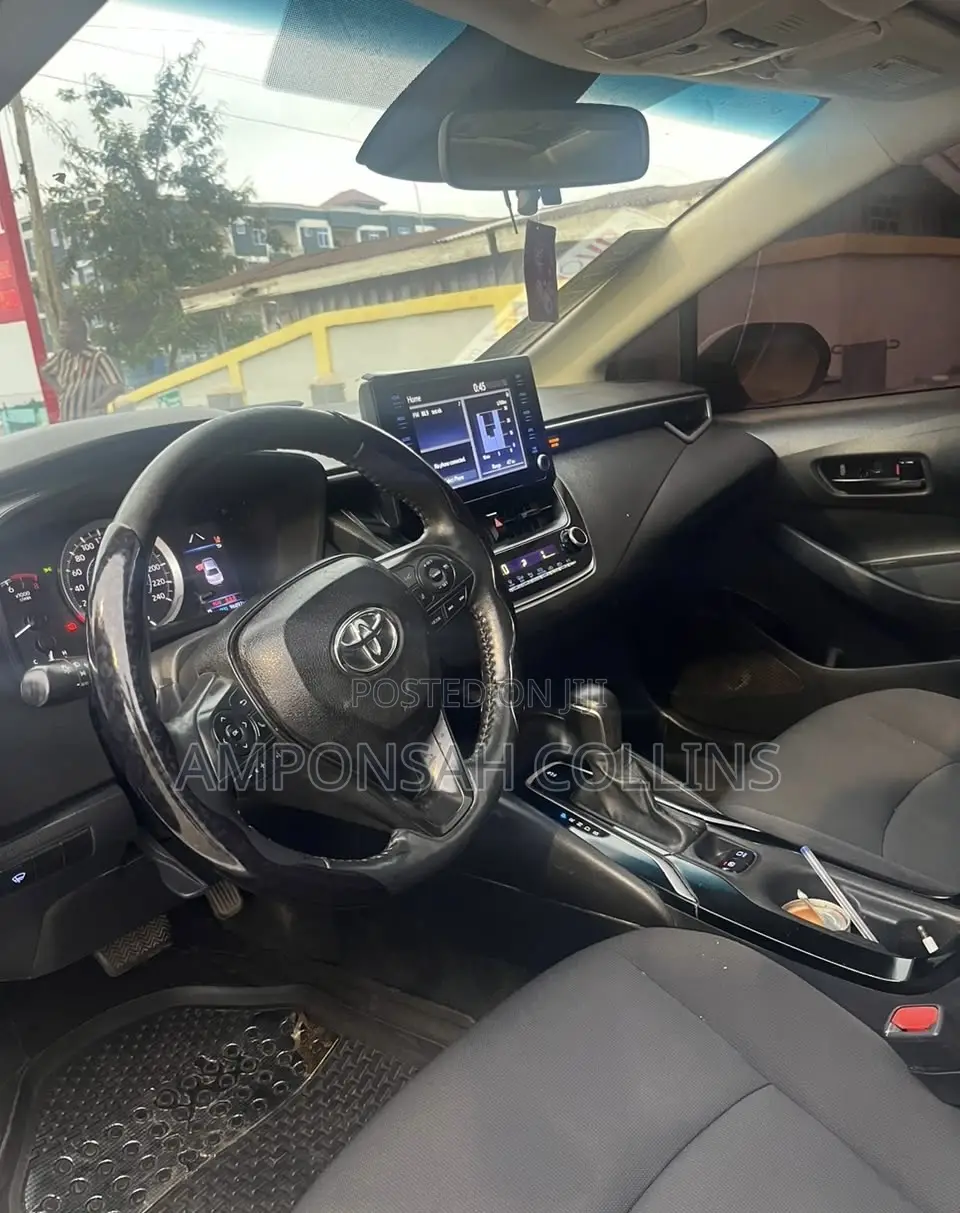 Toyota Corolla 2022 White