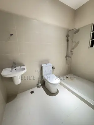 3bdrm House in Resideright, Pokuase for sale