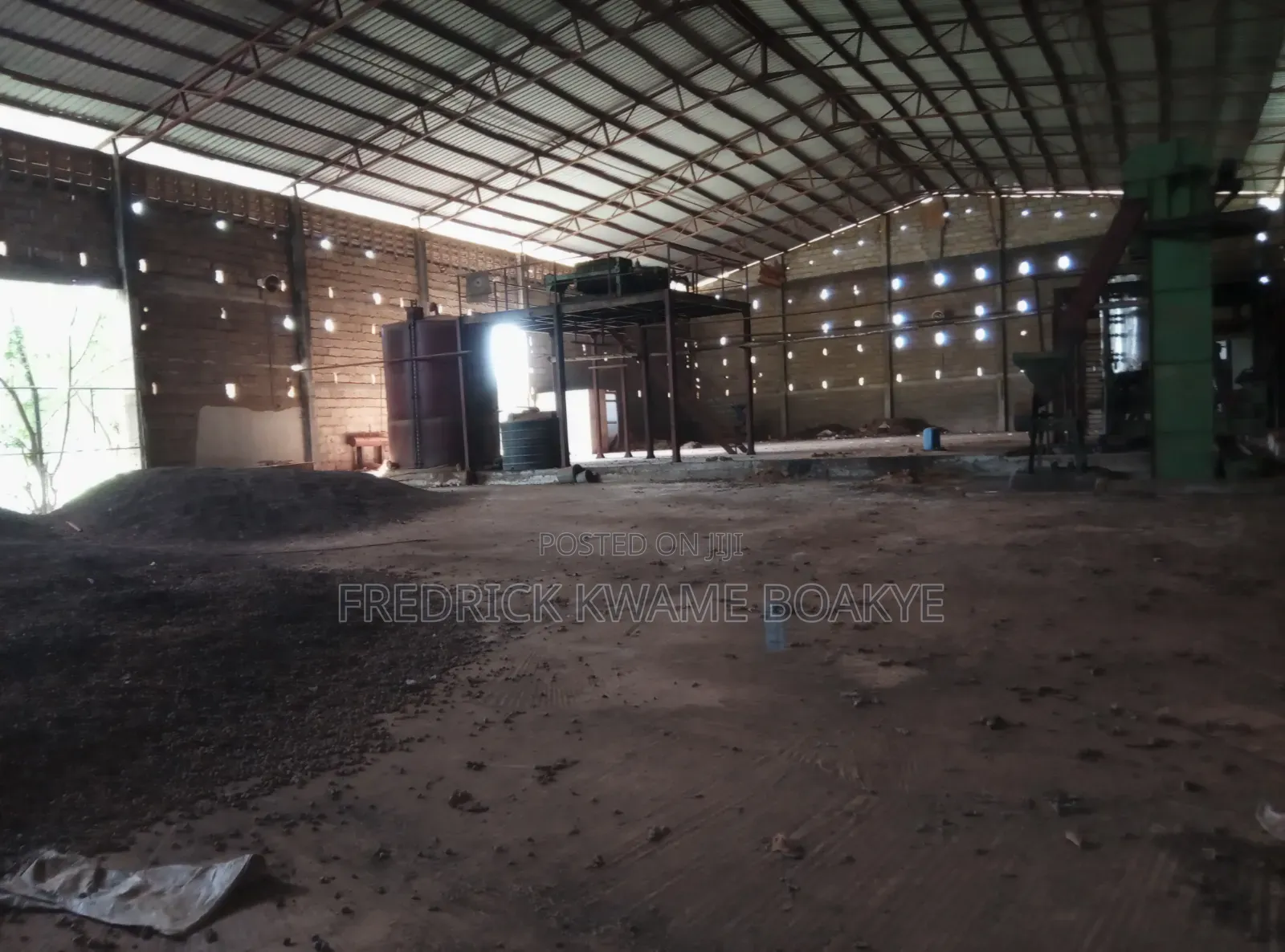 Warehouse for Sale at Santasi Kotwi