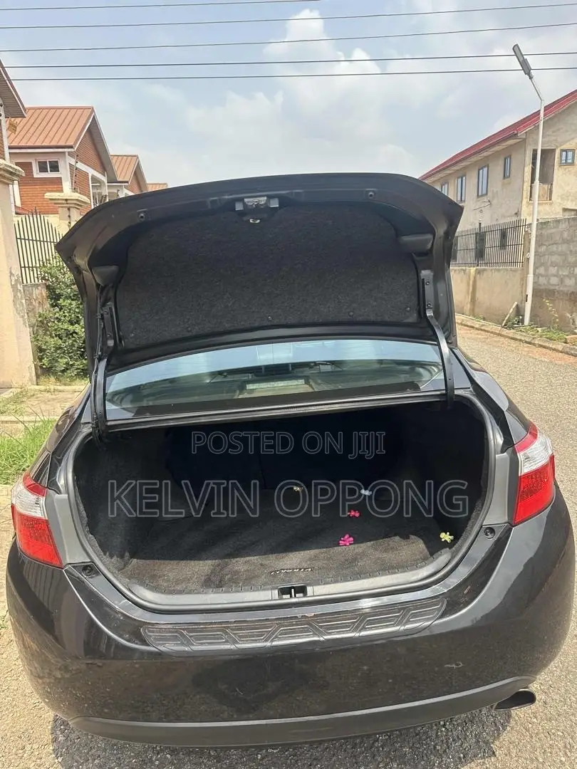 Toyota Corolla L 4dr Sedan (1.8L 4cyl Manual) 2016 Black