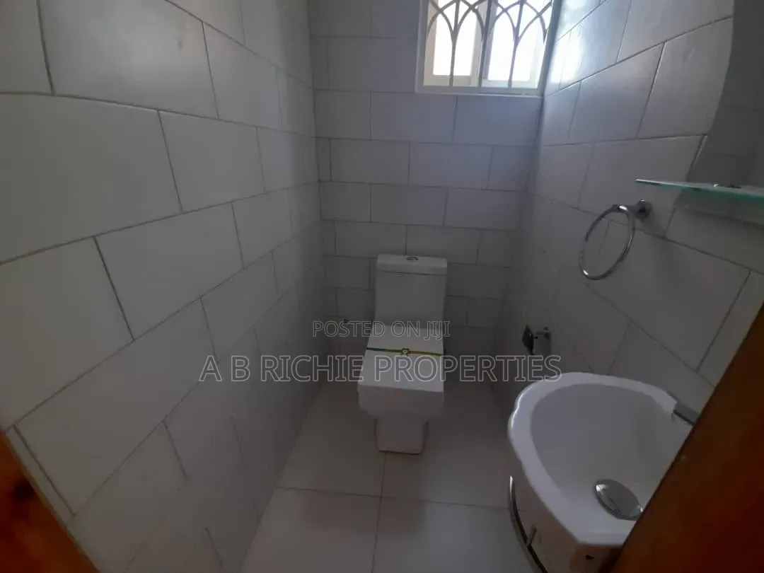 4bdrm House in Ab Richie Properties, Tseaddo for rent