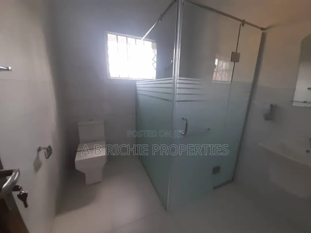 4bdrm House in Ab Richie Properties, Tseaddo for rent