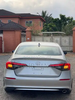 Honda Civic Sport 2022 Silver