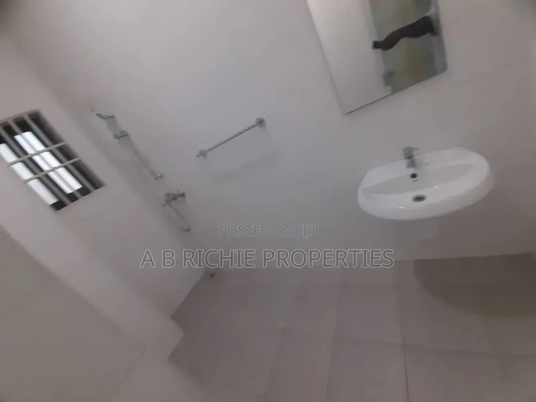 2bdrm Apartment in Ab Richie Properties, Tseaddo for rent