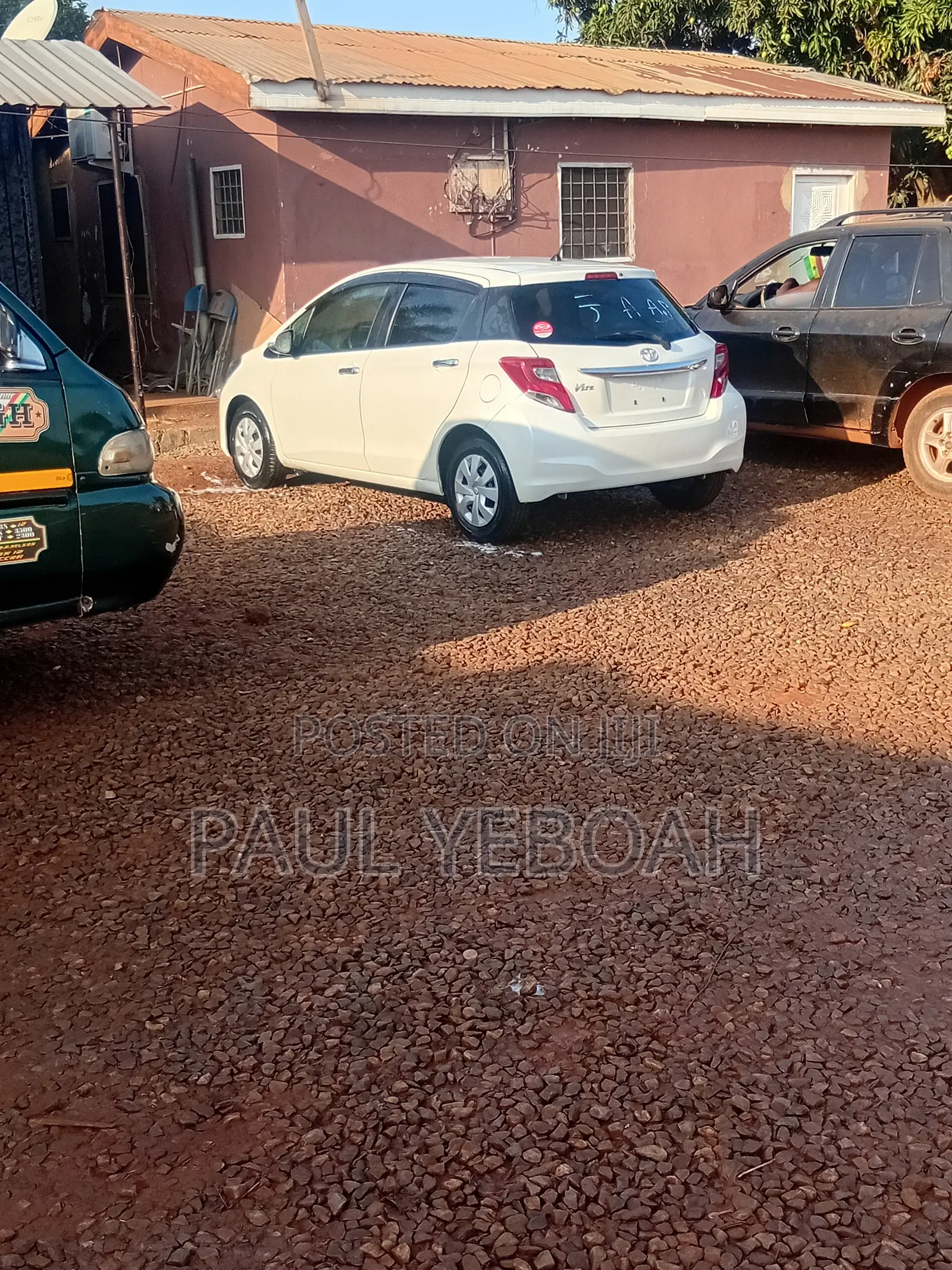 Toyota Vitz 2015 Pearl