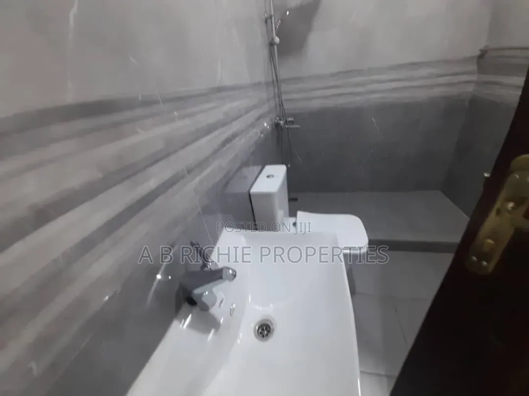 2bdrm Apartment in Ab Richie Properties, Tseaddo for rent