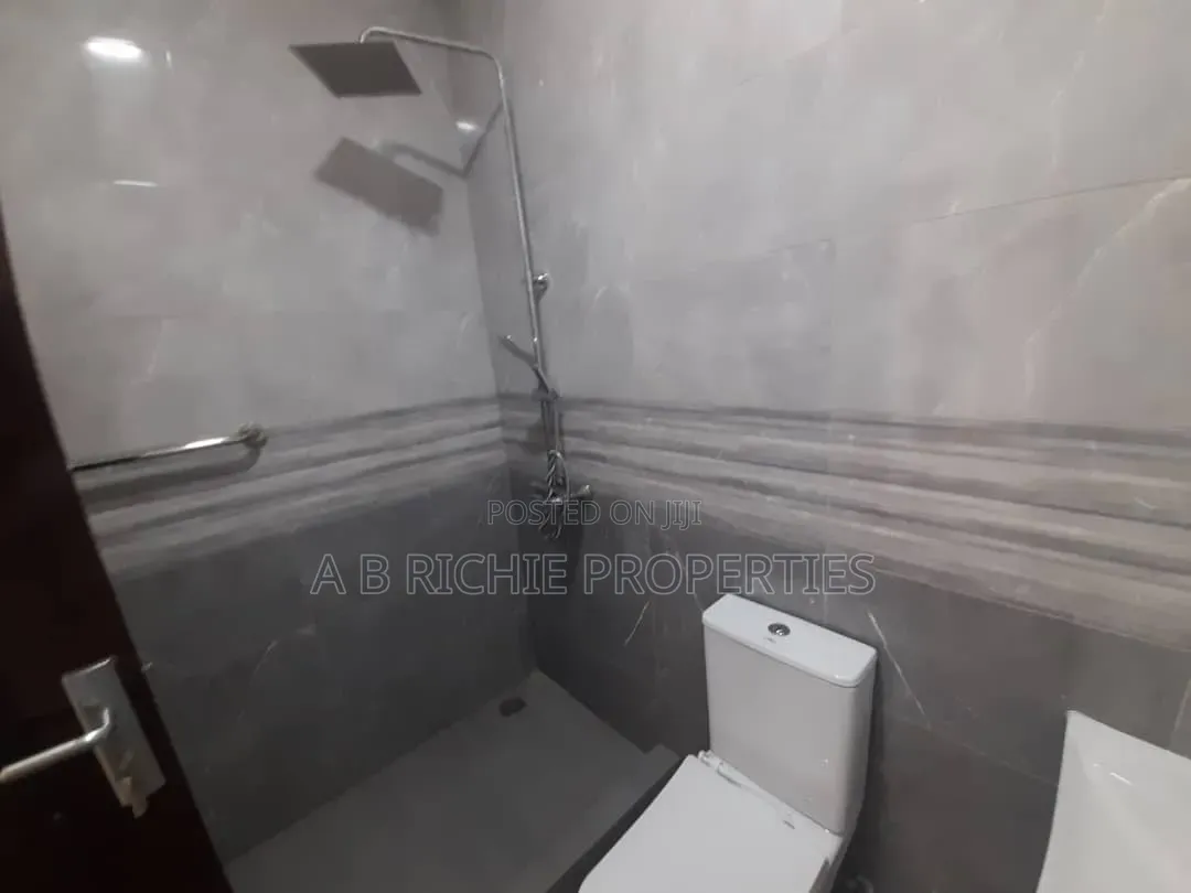 2bdrm Apartment in Ab Richie Properties, Tseaddo for rent