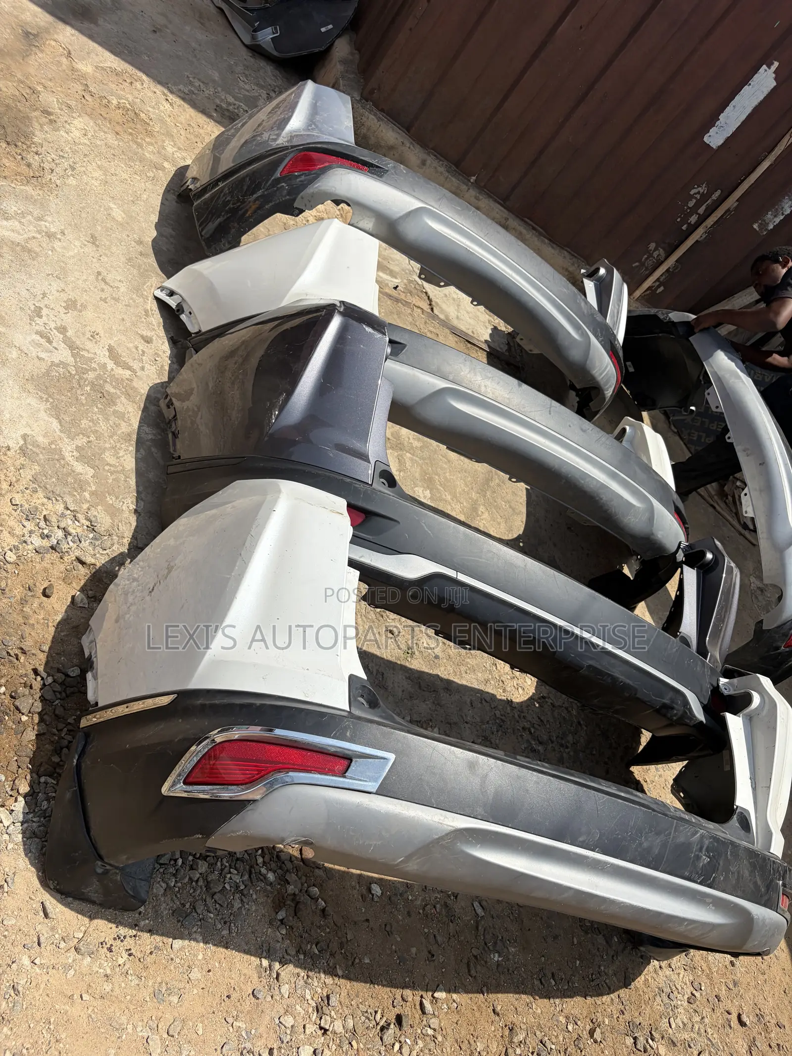 Honda CRV 2018,2019,2020,2021,2022 Rear Bumper/Back Bumper Available