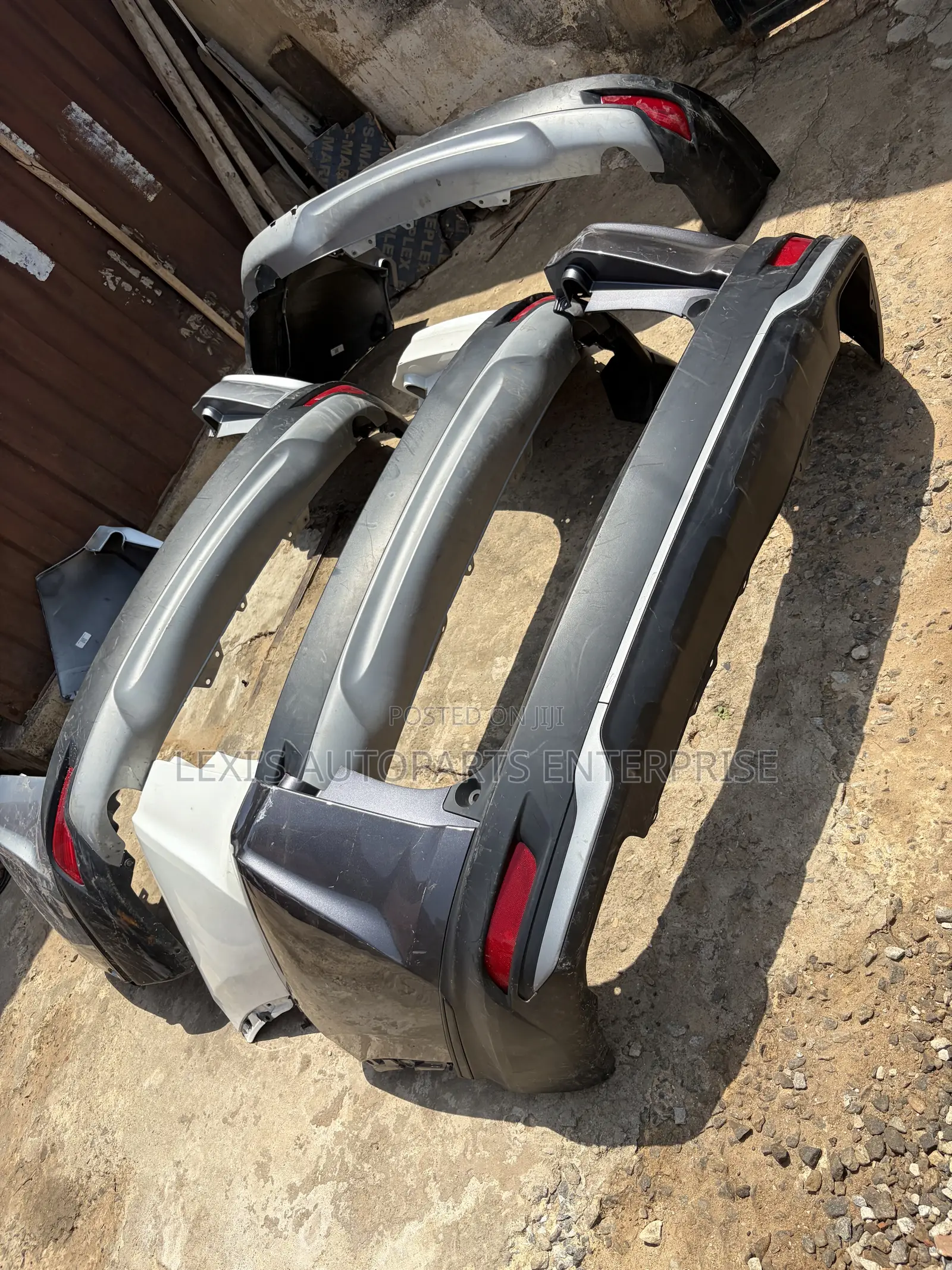 Honda CRV 2018,2019,2020,2021,2022 Rear Bumper/Back Bumper Available