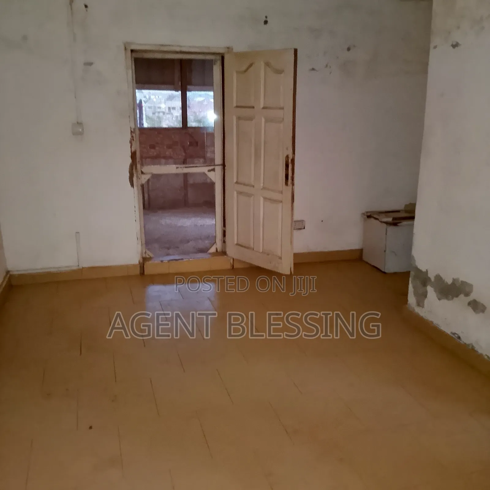 1bdrm Apartment in Golf City, Community 25 for rent