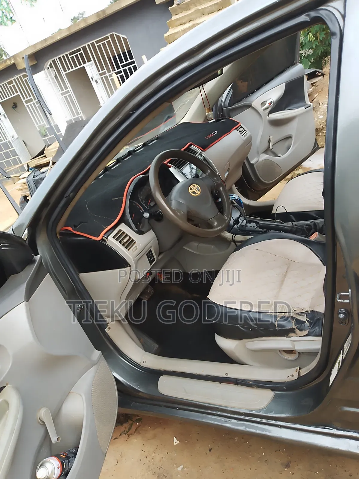 Toyota Corolla S 5-Speed 2013 Gray
