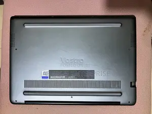 Laptop Dell Vostro 14 5481 8GB Intel Core i5 HDD+SSD 512GB