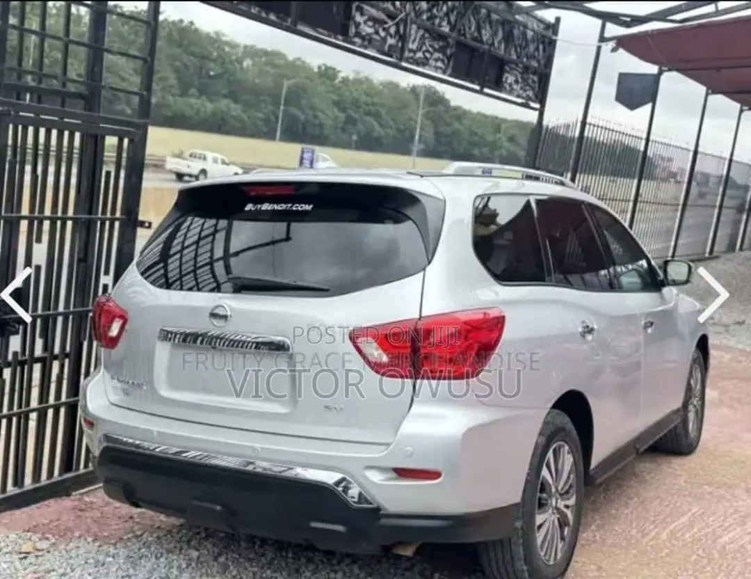 Nissan Pathfinder 2020 Silver