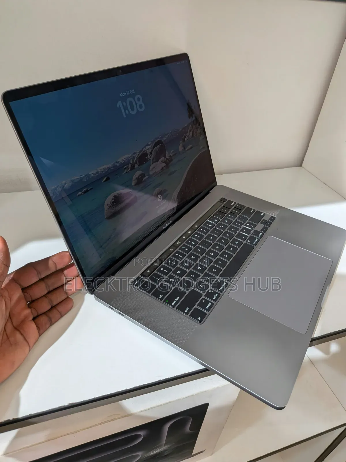 Laptop Apple MacBook Pro 2019 16GB Intel Core i7 SSD 512GB