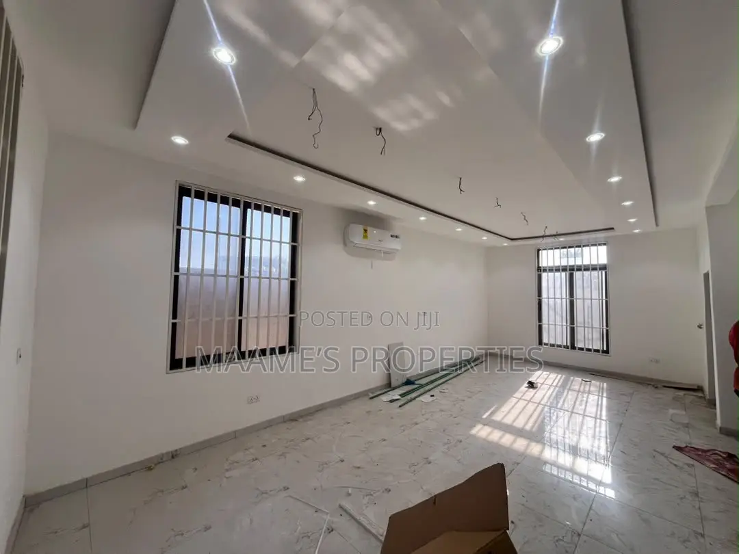 3bdrm Duplex in East Legon for rent