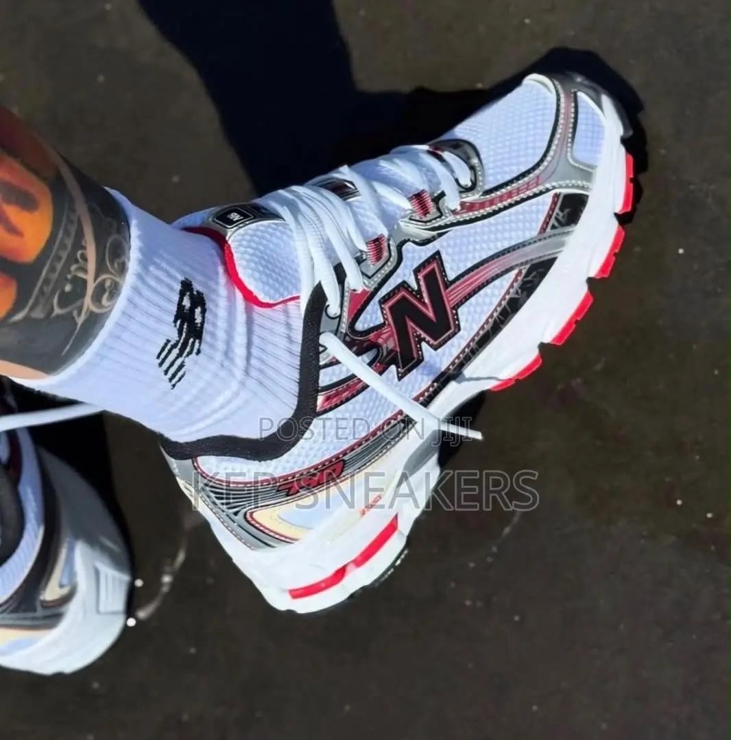 New Balance 740 "Infrared"