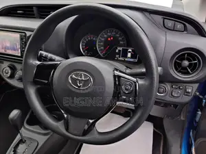 Toyota Vitz 2017 Blue