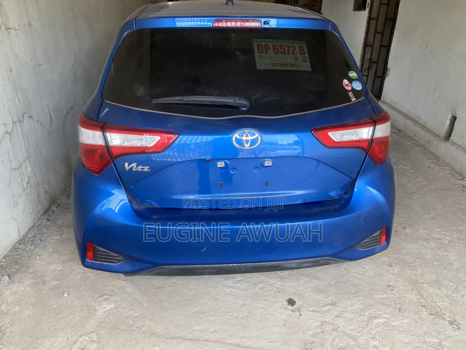 Toyota Vitz 2017 Blue