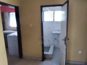 2bdrm House in Survivorestatex, Tetegu for rent