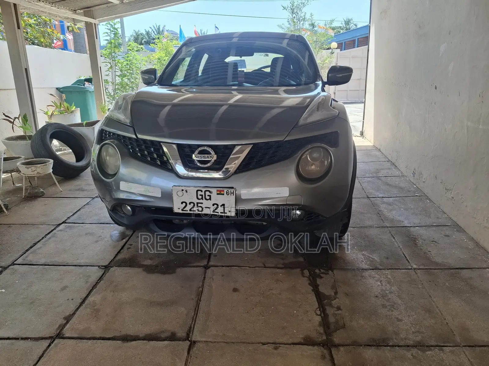 Nissan Juke S 4dr Hatchback (1.6L 4cyl Turbo CVT) 2015 Gray