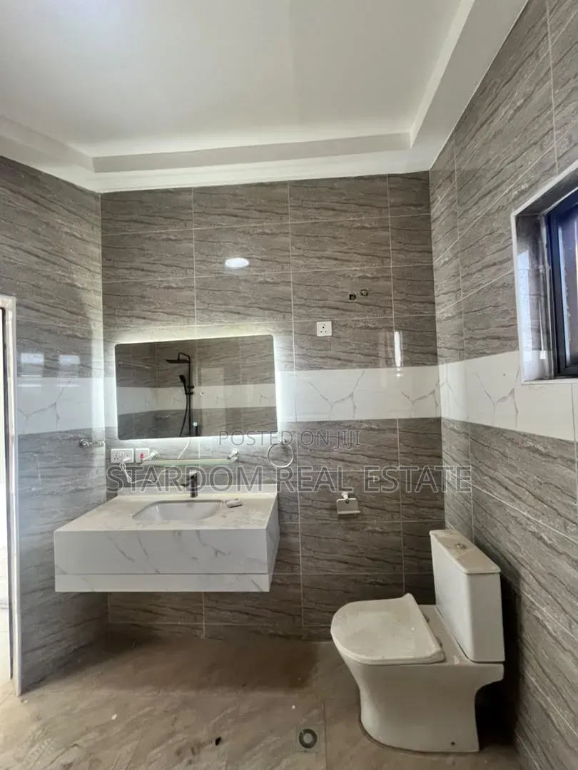 3bdrm Duplex in East Legon, American House for rent