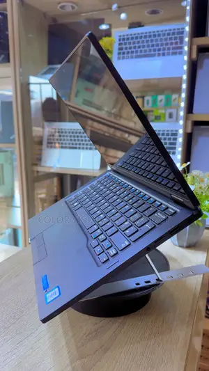 Laptop Dell Latitude 7390 2-in-1 16GB Intel Core i7 SSD 256GB