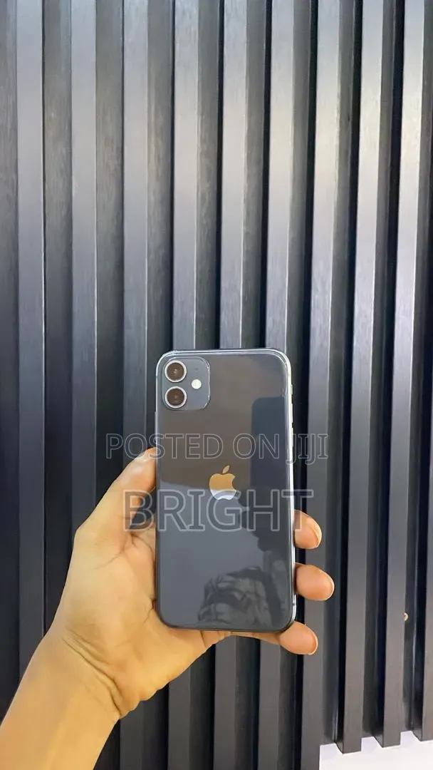 Apple iPhone 11 64 GB Black