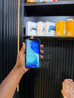 Apple iPhone 11 64 GB Black