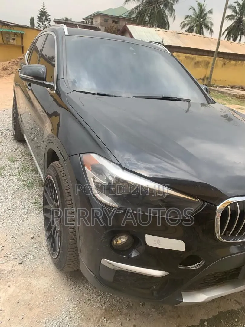BMW X1 xDrive28i AWD 2020 Black