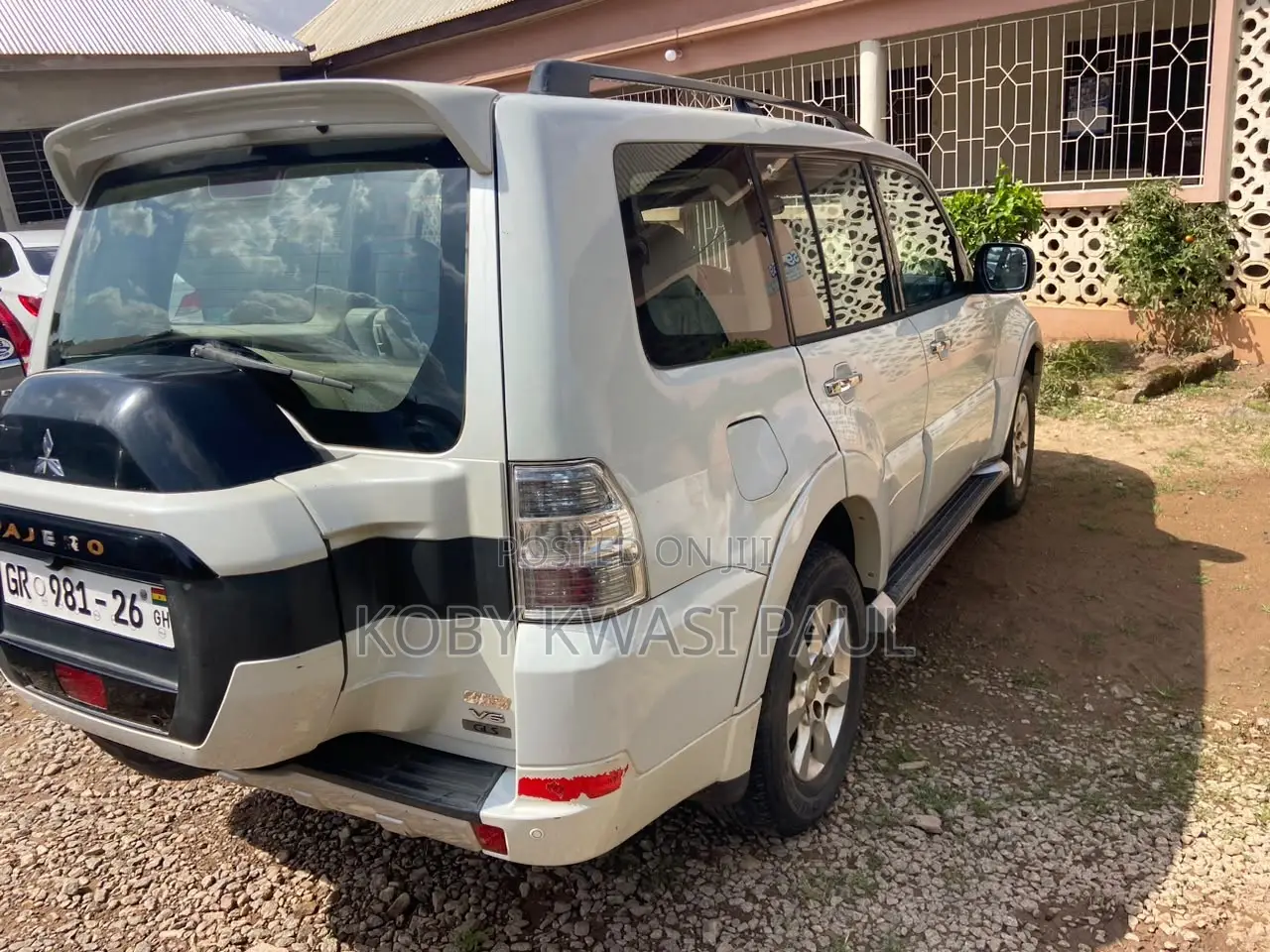 Mitsubishi Pajero V90 3.0 V6 GLS/GLX 2016 White