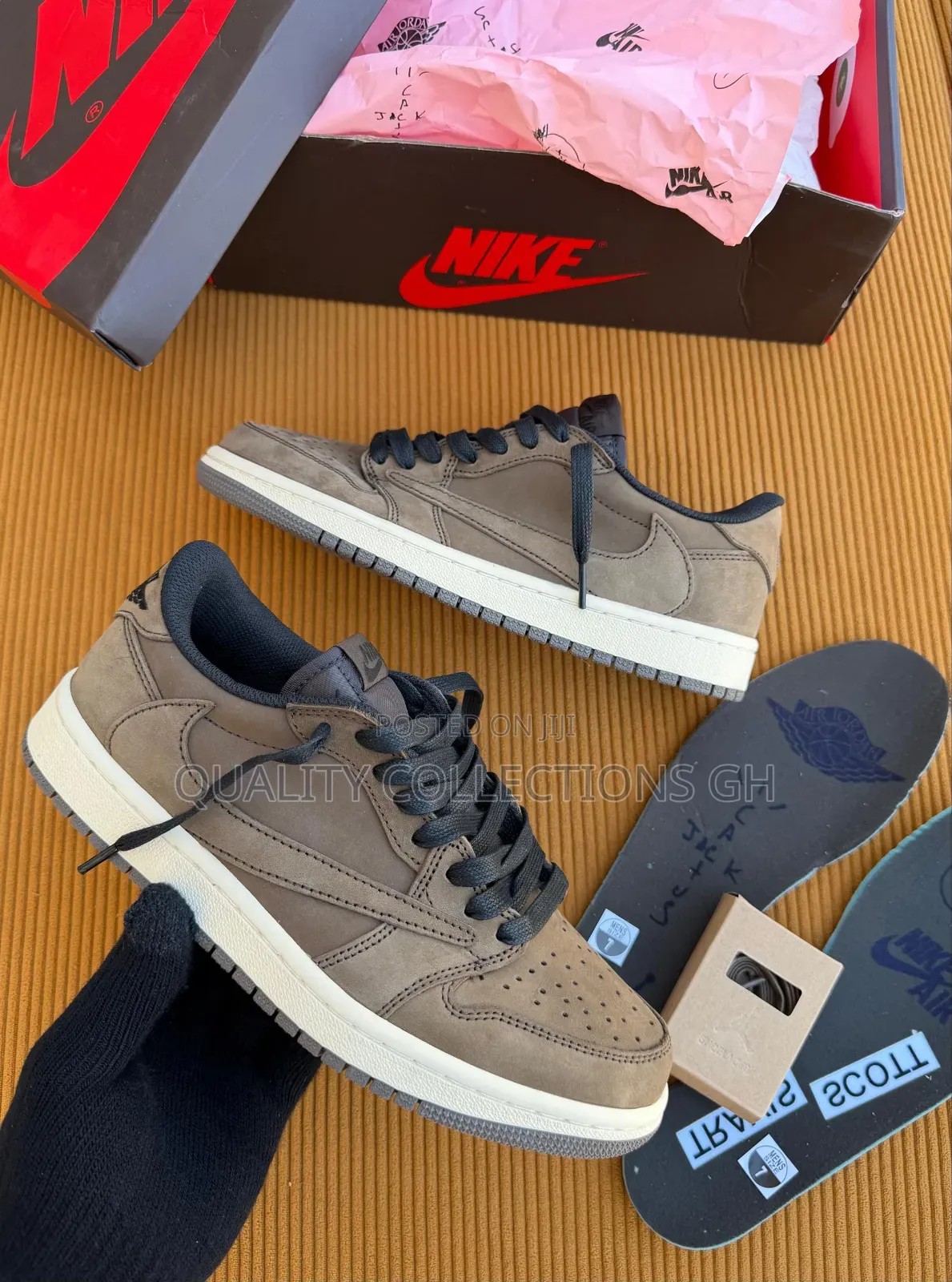Travis Scott X Jordan 1 Low Mocha